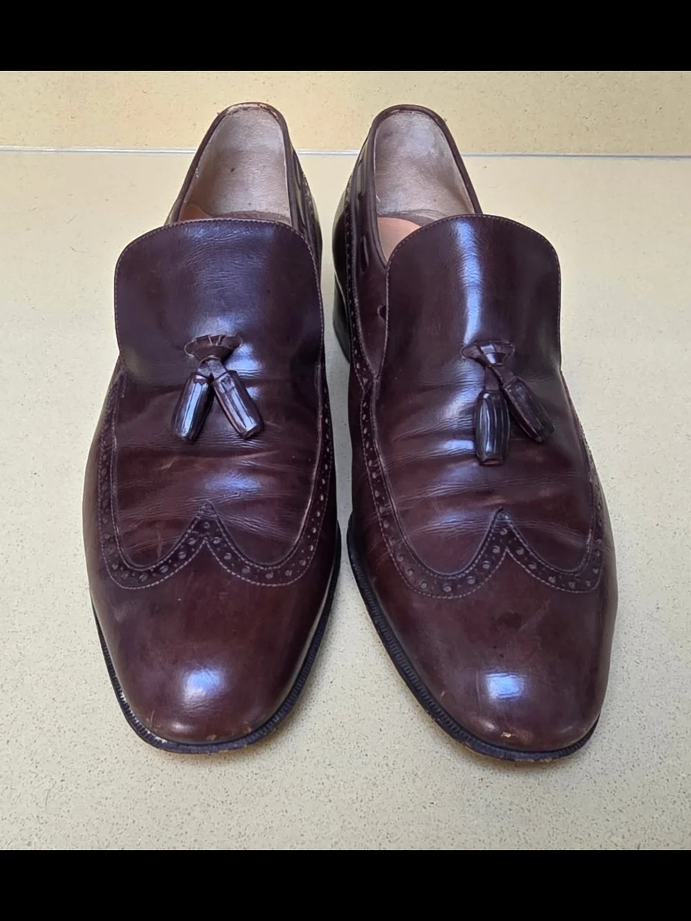 FERRAGAMO Italian Brown Leather Tassel Loafers, size 10, shoe tree included